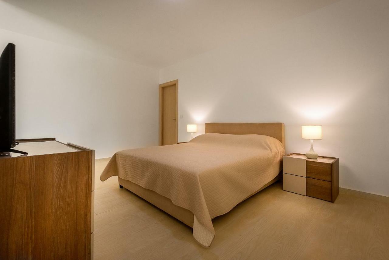 Adria Lux Apartments Sveti Stefan Budva Exterior photo