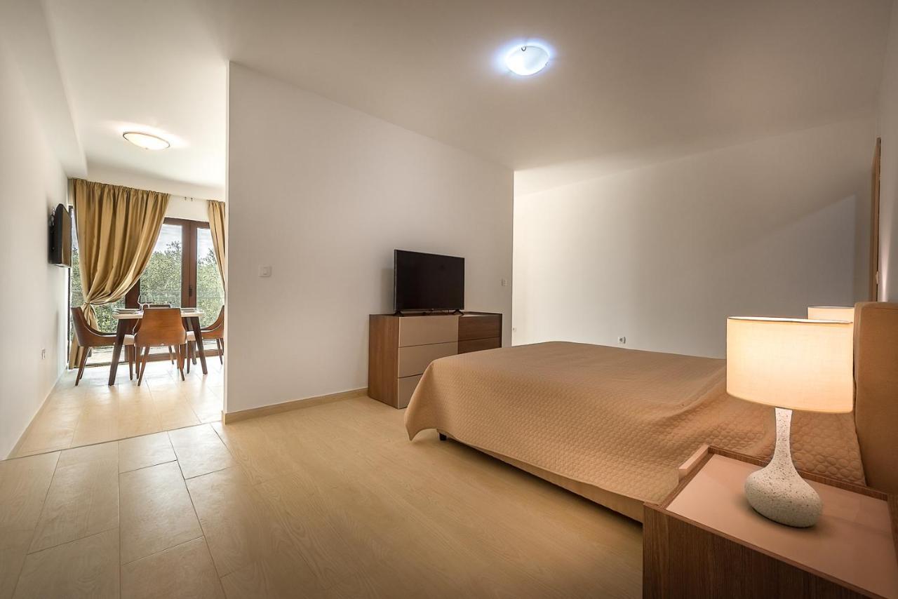 Adria Lux Apartments Sveti Stefan Budva Exterior photo